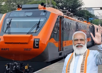 PM मोदी का मिशन बिहार: मोतिहारी से 7,200 करोड़ की सौगात, 4 नई अमृत भारत एक्सप्रेस की शुरुआत