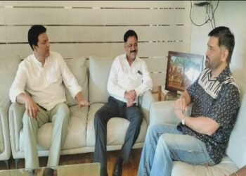 Tourism Minister Sudivya Sonu met Dhoni regarding sports and tourism in Jharkhand, said- "Dhoni's experience in sports and tourism is invaluable for the state"