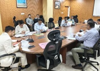 Those who encroach upon ponds will not be spared! Be it government or rai land, strict action will be taken against encroachment – Deputy Commissioner Aditya Ranjan gave instructions