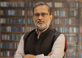 An FIR has been filed against senior journalist and YouTuber Ajit Anjum in Balia block of Begusarai district. The case is related to his video,