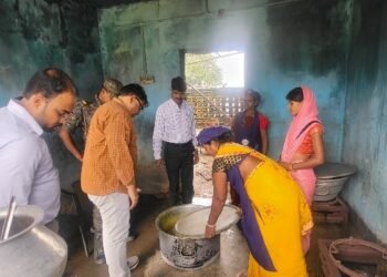 New initiative of Hazaribagh district administration: Integrated inspection campaign for ground level implementation of schemes