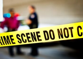 Jamshedpur: Husband slits wife's throat after seeing her with another man