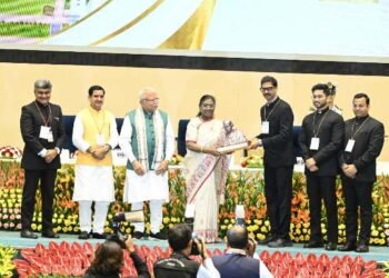 Jharkhand again gets cleanliness award: Jamshedpur and Bundu shine across the country