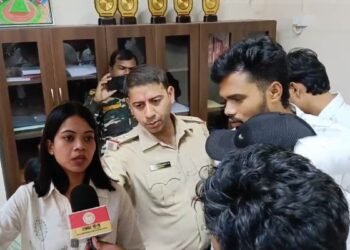 Ruckus in DSPMU Ranchi: Female employee Nikita Herenz accused of calling outside goons, students create ruckus