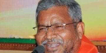 Politics heated up over ambulance strike in Jharkhand, Babulal Marandi said – why should employees yearn for salary?