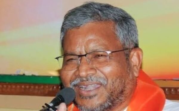 Politics heated up over ambulance strike in Jharkhand, Babulal Marandi said – why should employees yearn for salary?