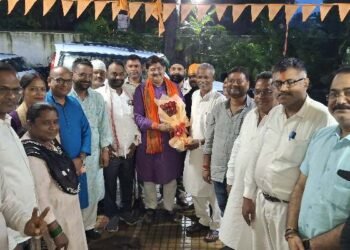 Dhanbad News: MLA Raj Sinha gets a grand welcome on being made the whip of the BJP Legislative Party