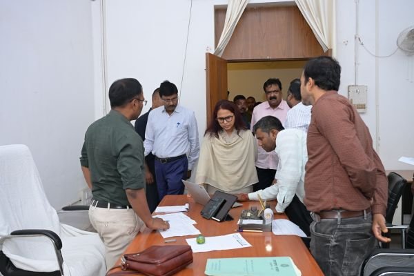 Minister Shilpi Tirkey raids Nepal House office! Chairs empty, officers absent