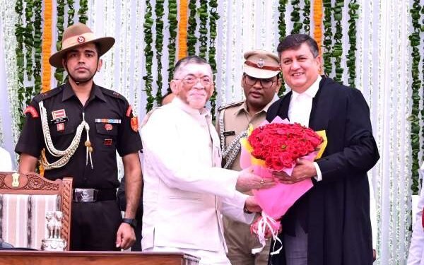 झारखंड हाईकोर्ट को मिला नया मुख्य न्यायाधीश, तरलोक सिंह चौहान ने ली शपथ