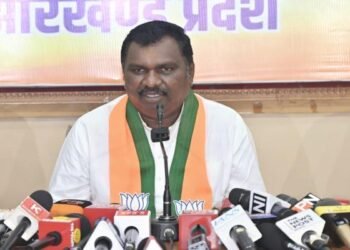 झारखंड में मदर टेरेसा क्लीनिक नाम पर भाजपा का विरोध, अमर बाउरी ने लगाया धर्मांतरण बढ़ाने का आरोप