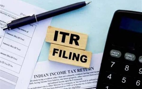Taxpayers ध्यान दें: ITR फाइलिंग की आखिरी तारीख 15 सितंबर, समय पर रिटर्न नहीं भरने पर लगेगा जुर्माना