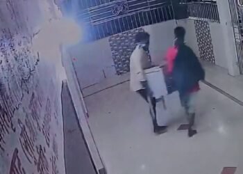 Increasing incidents of theft in temples in Ranchi: Thieves stole donation box from Mahadev Tangra Dham, incident captured in CCTV