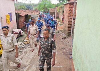 Big police action against criminals and warrants in Dhanbad