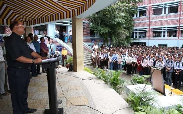 Tribute to Dishom Guru Shibu Soren at Saint Xavier's College, Ranchi