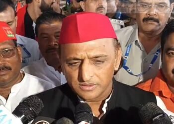 Akhilesh Yadav reached Ranchi, left for Nemra to pay tribute to Shibu Soren