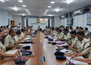 Dhanbad Police July review meeting: 1009 cases settled, 25% reduction in crime