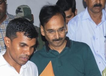 Hazaribagh Khasmahal land scam: ACB's new action on suspended IAS Vinay Chaubey, who is in jail in liquor scam