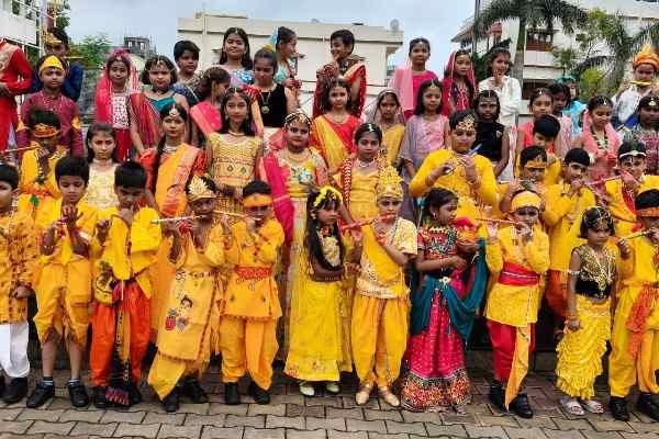 Janmashtami was celebrated with great pomp in St. Xavier's International School, children's colourful presentations received applause