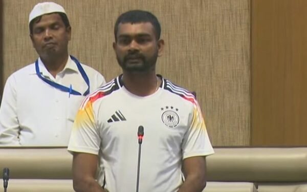 Proposal to build 'Statue of Revolution' at Parasnath was brought in Jharkhand Assembly, while Jairam Mahto made the demand