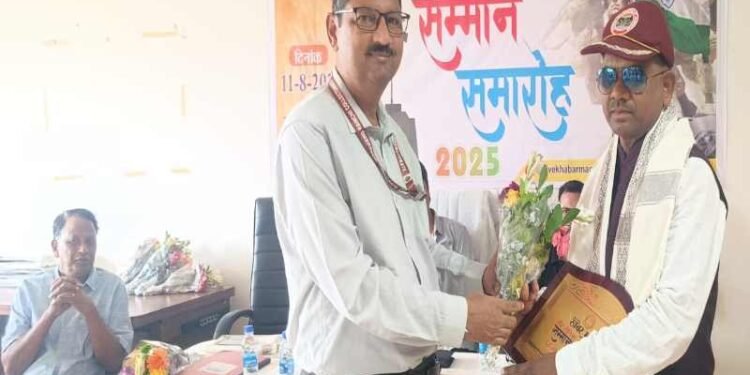 ख़बर मंत्र की ओर से स्वतंत्रता दिवस पर वीर सैनिकों और वीर नारियों का सम्मान