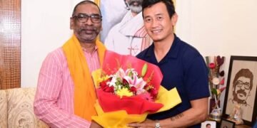 भारतीय फुटबॉल टीम के पूर्व कप्तान बाइचुंग भूटिया ने की मुख्यमंत्री हेमंत सोरेन से मुलाकात