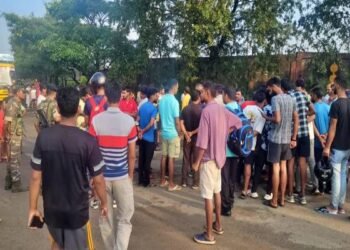 Breaking News: खेलगांव में दर्दनाक हादसा, स्कूली बस की चपेट में आकर छात्रा की मौत