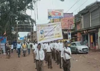 बेड़ो में आरएसएस का शताब्दी विजयादशमी उत्सव, पथ संचलन में सैकड़ों स्वयंसेवक शामिल