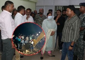 धनबाद के लोदना में बारिश से बचने गए मासूमों पर टूटा जर्जर मकान, तीन की मौत