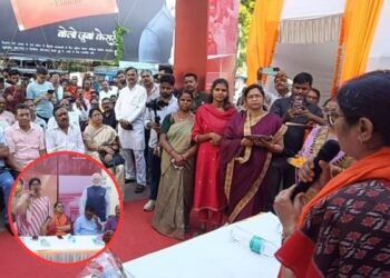 कोडरमा में नरेंद्र मोदी के जीवन पर प्रदर्शनी: अन्नपूर्णा देवी ने कहा – ‘मोदी हमारी प्रेरणा हैं’