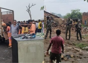 Breaking News: Major land subsidence in Dhanbad; several houses collapsed; fear that many people are trapped.