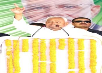 दुर्गा पूजा से पहले बिहार के सरकारी कर्मचारियों को सरकार दे रही बड़ी सौगात, आज से इन्हें मिलेगा सितंबर महीने का वेतन