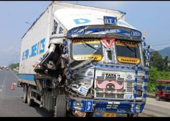 Rajganj road accident: Container driver died, truck was going from Bareilly to Kolkata