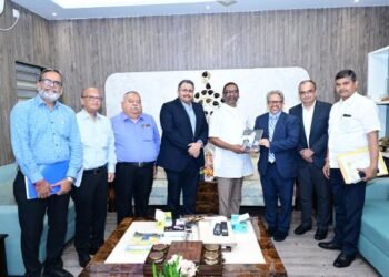 Tata Motors delegation meets Chief Minister Hemant Soren, discusses electric and hydrogen engine projects