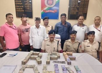 Over Rs 41 lakh cash recovered at Dhanbad station