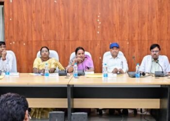 धनबाद जिला परिषद की बैठक में लिए गए कई बड़े फैसले, दुकान नीलामी से लेकर स्वास्थ्य जांच तक के प्रस्ताव पारित