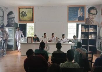 झुमरीतिलैया में अस्थायी फुटकर विक्रेताओं को लॉटरी के जरिए आवंटित हुई दुकानें