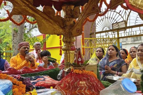झुमरी तिलैया में निकली ज्योति कलश रथ यात्रा, दीप यज्ञ से मिला युग निर्माण का संदेश