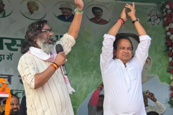 झारखंड सरकार की पहल: इलाज के लिए अजीज को ₹15 लाख की सहायता