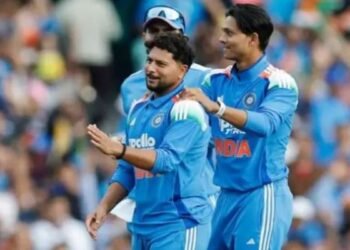 Breaking News : तीसरे वनडे में ऑस्ट्रेलियाई टीम 236 रनों पर ऑलआउट, हर्षित राणा ने झटके 4 विकेट