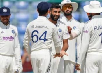 दिल्ली टेस्ट में भारत का दबदबा, कुलदीप यादव की फिरकी में फंसी विंडीज टीम, 248 पर ऑलआउट