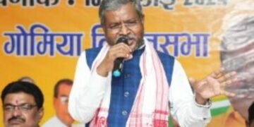 पैसा है कहां? लंबे समय से छात्रों की छात्रवृत्ति लंबित, बाबूलाल मरांडी ने हेमंत पर साधा निशाना