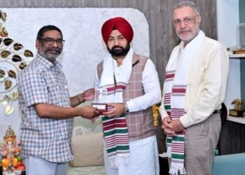 सीएम हेमंत सोरेन से पंजाब के मंत्री डॉ० बलबीर सिंह और हरदीप सिंह मुंडियां ने की मुलाकात