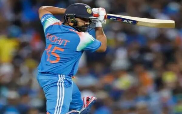 Breaking News : टीम इंडिया ने चखा पहली जीत का स्वाद, ऑस्ट्रेलिया को 9 विकेट से हराया, रोहित का शतक