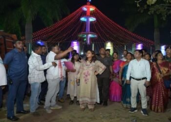 ऐतिहासिक राजकीय मुड़मा मेला की तैयारियों का कृषि मंत्री शिल्पी नेहा तिर्की ने लिया जायजा