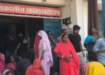 देवघर सदर अस्पताल में महिला की मौत पर परिजनों का हंगामा, डॉक्टर पर लापरवाही का आरोप