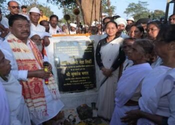 दीपावली पर मांडर और चान्हो प्रखंड की जनता को करोड़ों की योजना का सौगात