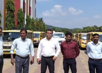 सर्वमंगला पब्लिक स्कूल में 30 स्कूल वाहनों की जांच,  16 पर 1.5 लाख का जुर्माना