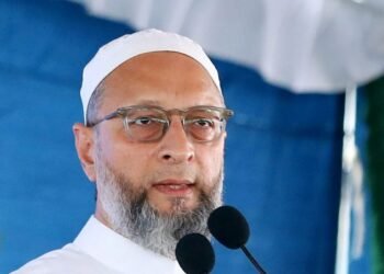 बिहार चुनाव के लिए ओवैसी ने जारी की प्रत्याशियों की पहली सूची!