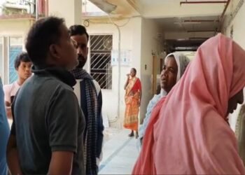 गुमला सदर अस्पताल की लापरवाही से गई महिला की जान, 108 एंबुलेंस समय पर न पहुंचने से तड़पती रही घायल