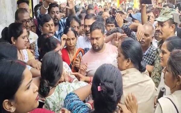 हीरापुर में कोर्ट आदेश पर दुकानों को सील करने पहुंची टीम को विरोध का सामना, छठ पर्व का हवाला देकर दुकानदारों ने मांगी मोहलत